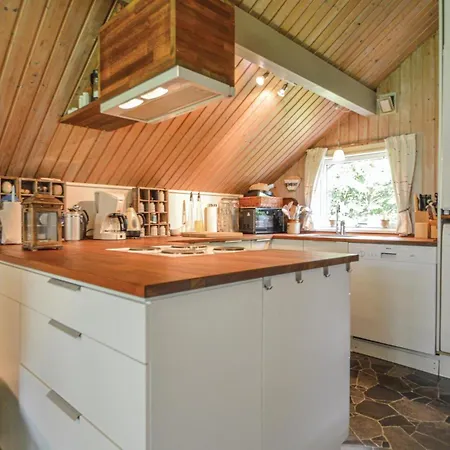 In With Kitchen