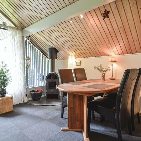 Two-bedroom In 度假居 *